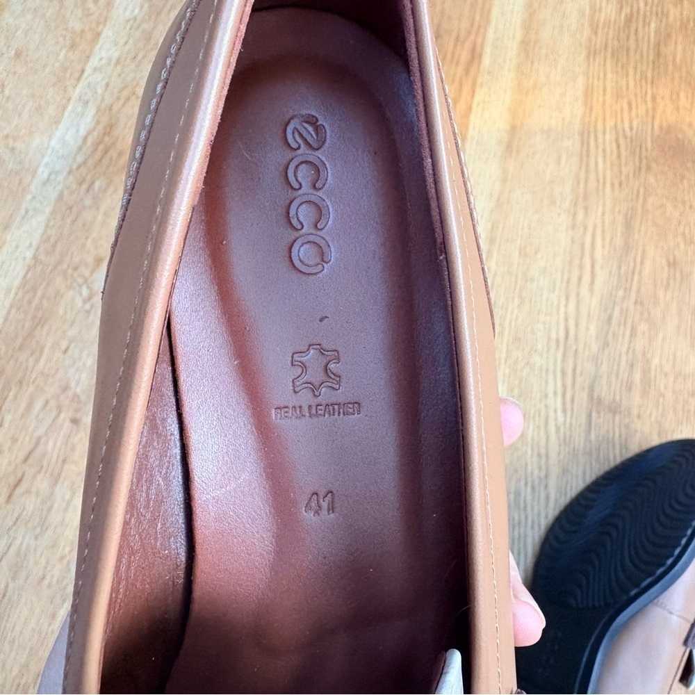 Ecco Women’s Dress Classic 15 Loafer - Picture 6 of 7
